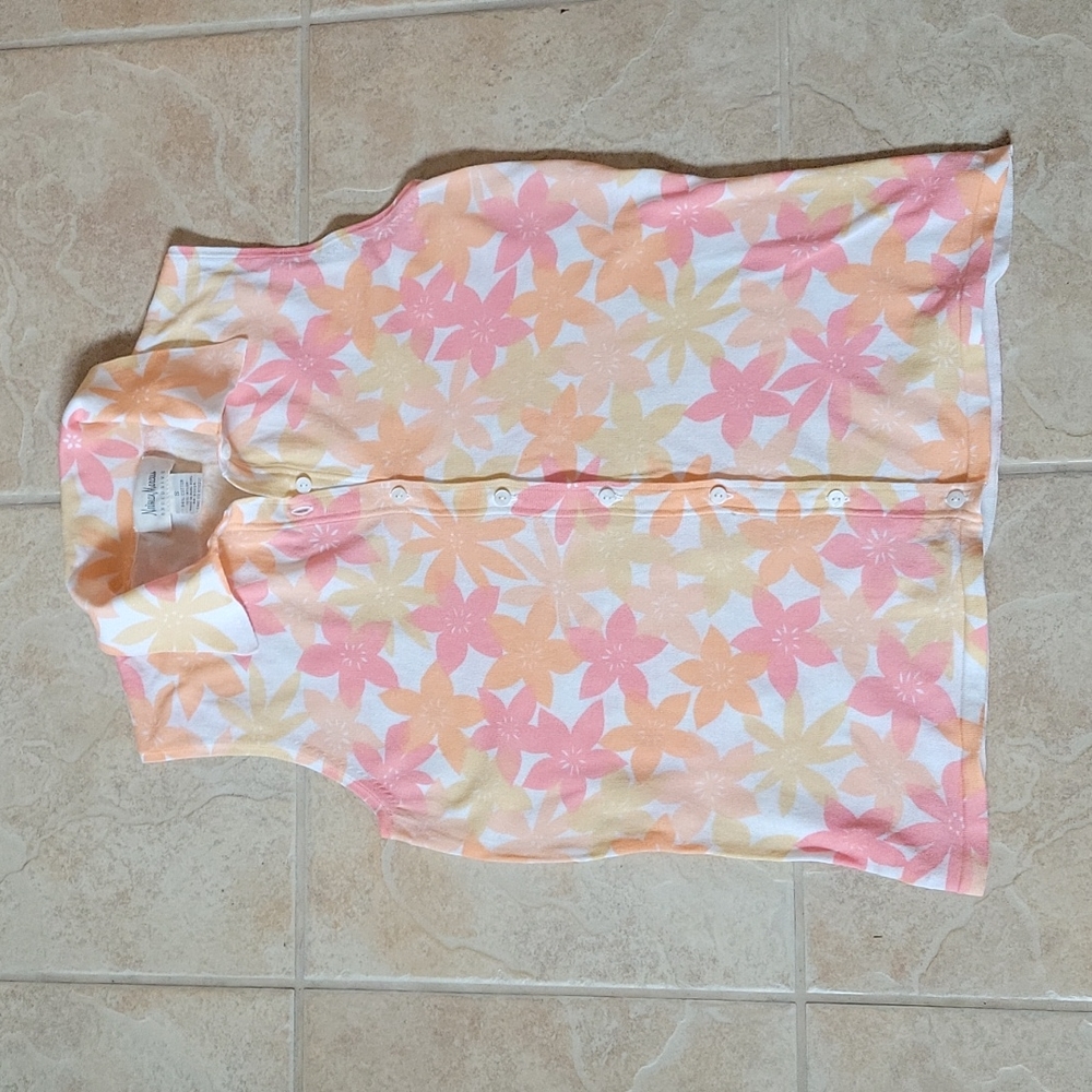 Neiman Marcus sleeveless polo top size small